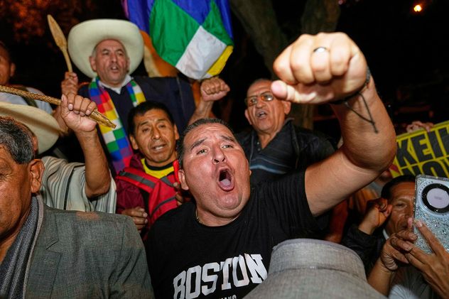 Keiko Fujimori amplía su ventaja por 1.303 votos sobre Sánchez en la elección más reñida de la historia de Perú. Foto: AP