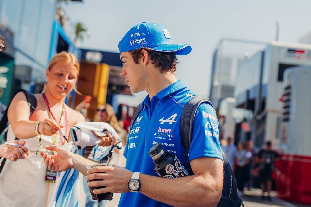 Colapinto analizó la qualy en Barcelona.