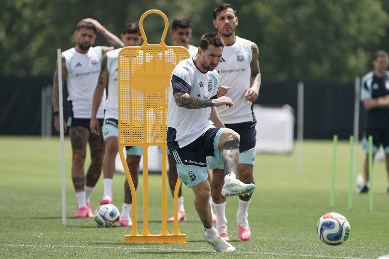 Lionel Messi se muestra pleno en la preparación argentina.
