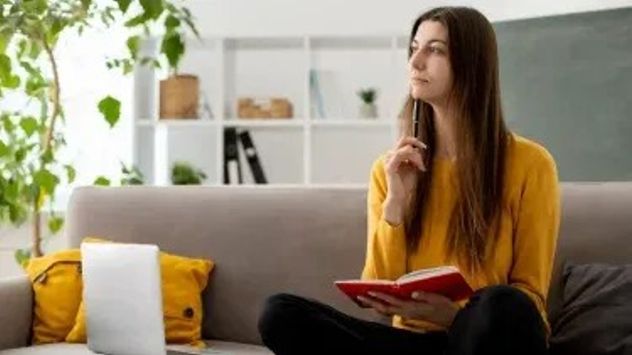 Según la psicología, la razón por la que imaginás conversaciones antes de que ocurran.