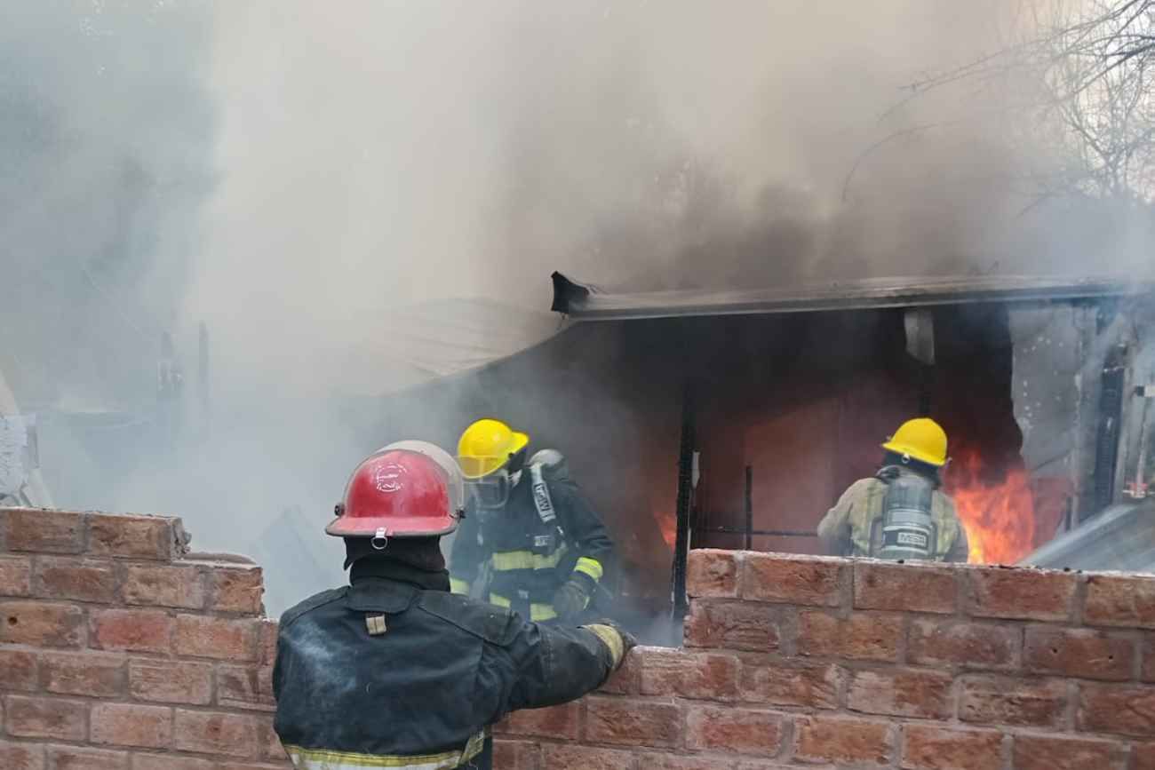 Se incendió una vivienda en Unquillo. 