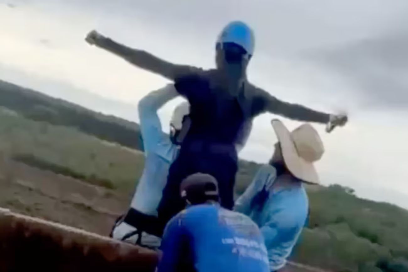 Murió una joven en Brasil tras ser lanzada al vacío sin cuerda durante una práctica de bungee jumping.