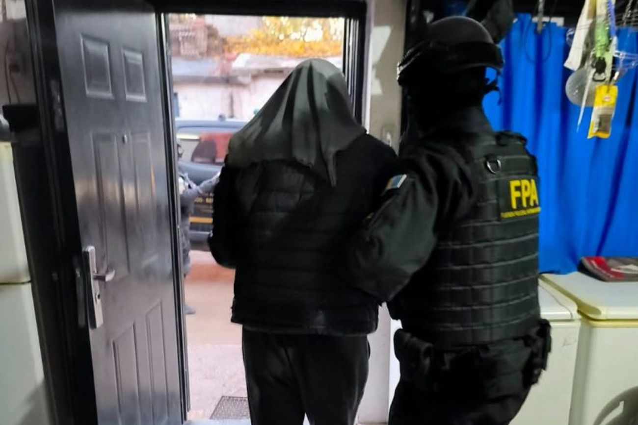 El hombre, al ser detenido. (Mpfcordoba.gob.ar)