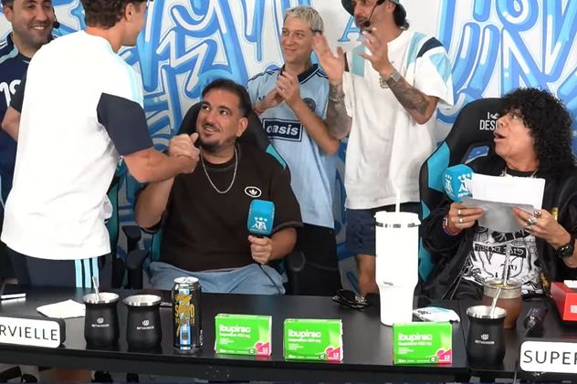 La sorpresa de La Mona Jiménez cuando vio a Julián Álvarez ingresar al streaming