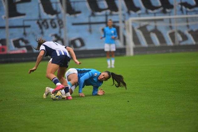 Belgrano y Talleres se enfrentan en Alberdi por la fecha 9 del torneo de Primera División del fútbol femenino de AFA. (Javier Ferreyra / La Voz)