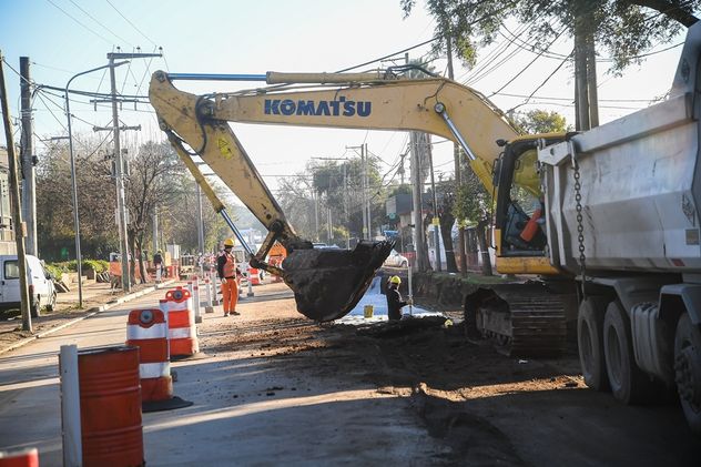 Nuevos desvíos en la avenida Bodereau en Córdoba por las obras de duplicación de calzadas.
