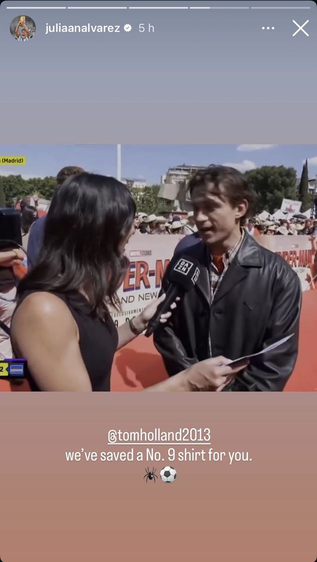 La respuesta de Julián Álvarez a Tom Holland.