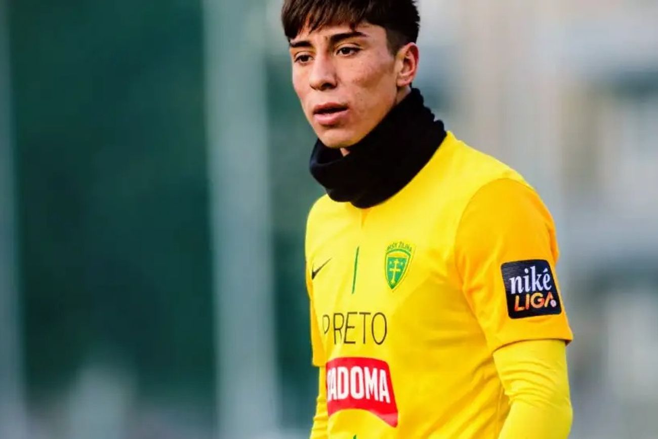 Nehuén Mendoza, delantero formado en Instituto.