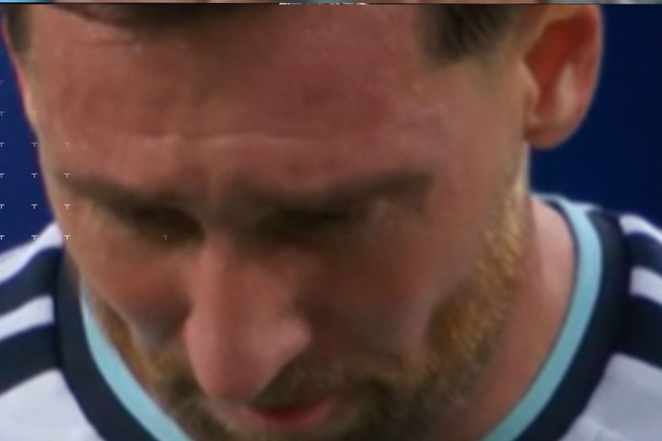 Messi llora tras su gol.