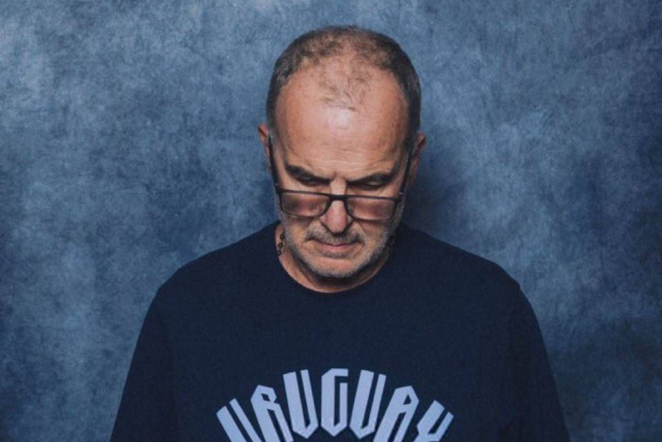 La foto oficial de Marcelo Bielsa que generó polémica.