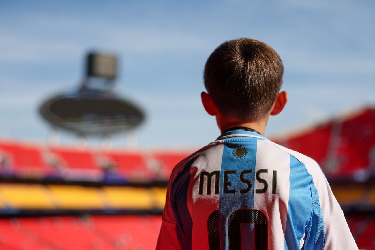 Todos esperan el debut de Argentina.