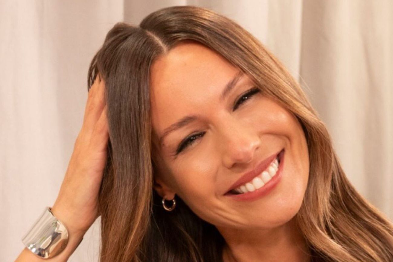 Pampita contó que la estafaron con las figuritas del Mundial.