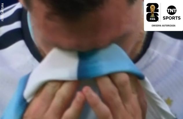 Messi llora tras su gol.