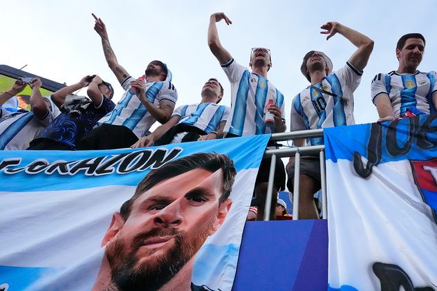 Hinchas argentinos en el estadio Arrowhead de Kansas City.
