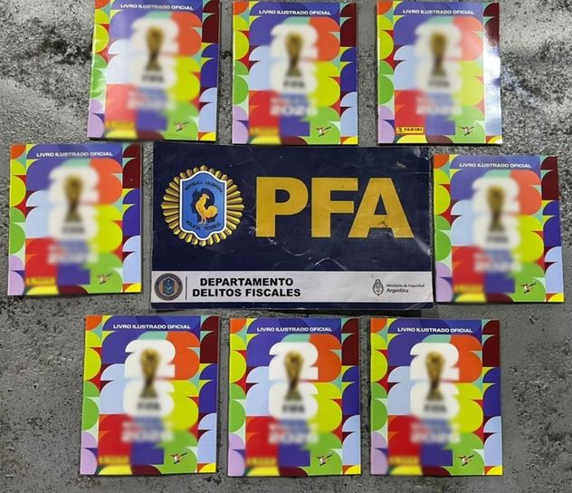 Secuestro de álbumes y figuritas. (PFA)