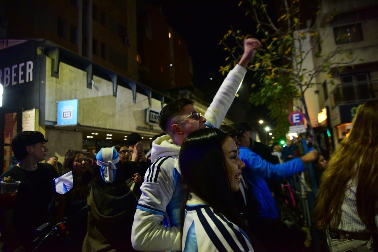 Mundial 2026: entre festejos, cábalas y ovaciones a Messi, así se vivió en Córdoba el triunfo de Argentina