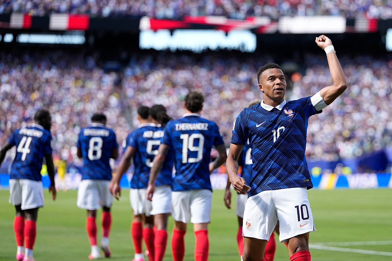 El resumen de la TV del triunfazo de Francia ante Senegal: doblete de Mbappé y un golazo para ilusionar a todos