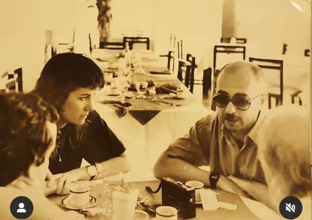 Indio Solari, entrevistado por periodistas cordobeses en el Hotel de La Cañada. (Archivo de Isabel Salerno)