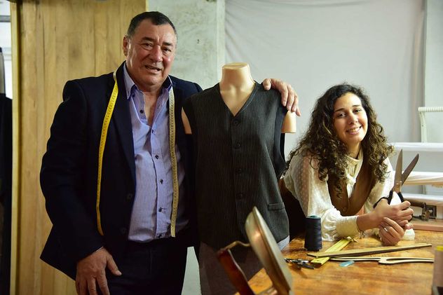 Sastre. Ramón y Agustina Silva comparten su proyecto Win Over. 