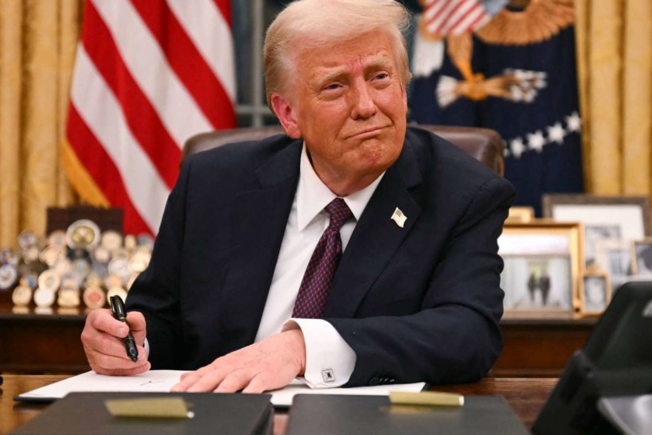 Así firmó Trump el acuerdo con Irán de 14 puntos para ponerle fin a la guerra en Medio Oriente