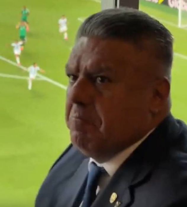 Chiqui Tapia ante Argelia.