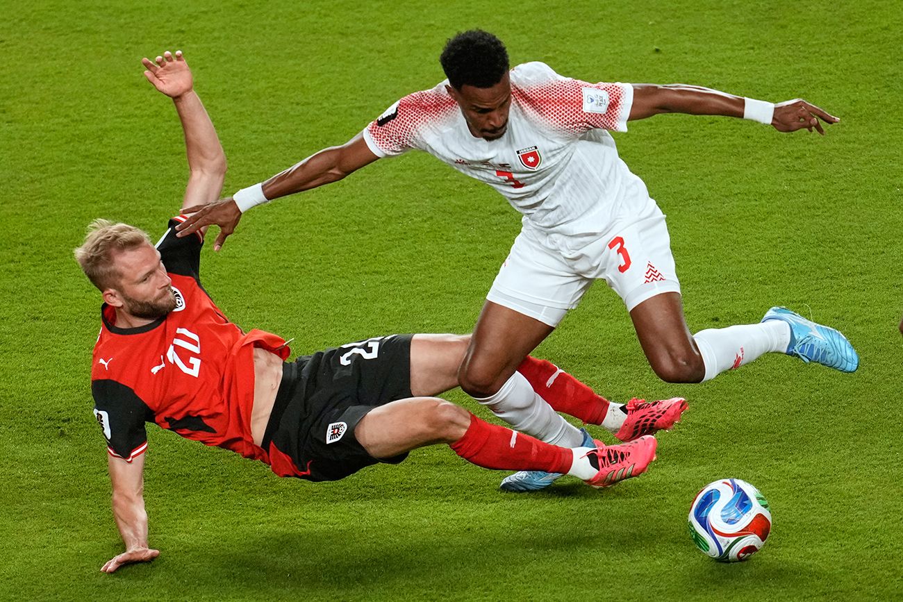 Grupo J. Jugadores de Austria celebran su triunfo ante Jordania en Santa Clara, California.