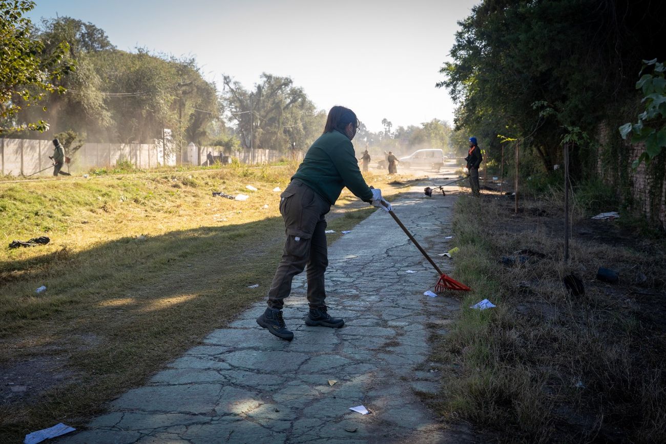 La Municipalidad intervino un predio de 730 metros cuadrados ubicado en la intersección de las calles Jorge Newbery y Alberto Roque Macías.