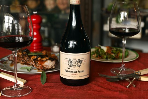 Vinos recomendados para el Día del Padre. Hermandad Sangiovese de Familia Falasco