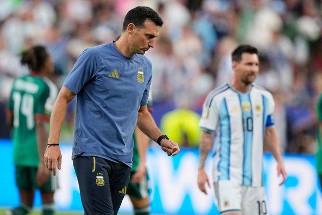Lionel Scaloni, en el Argentina vs. Argelia.