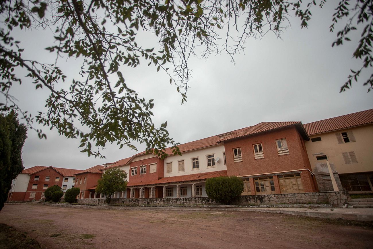 Embalse. La Unidad Turística Embalse, en venta. Los siste hoteles están cerrados e inactivos. 