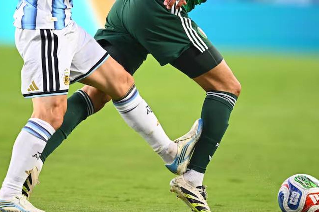 Messi y la falta a un argelino.