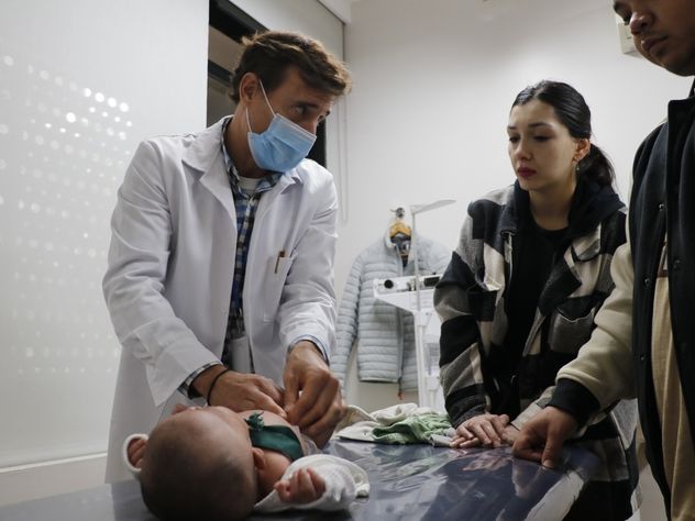 El anticuerpo previene complicaciones por el virus sincicial respiratorio. 