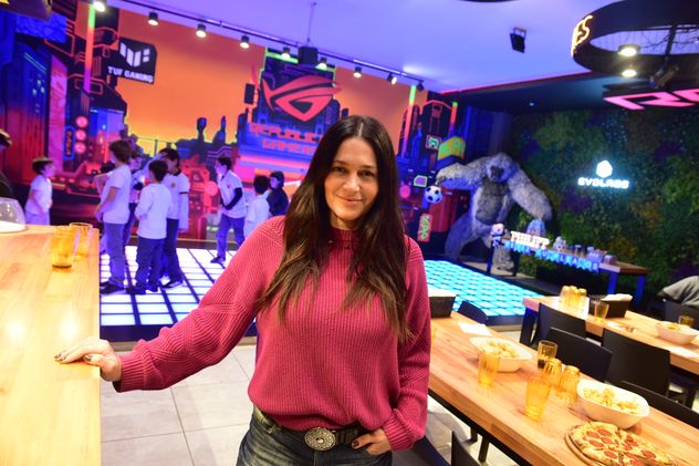 Laura se encarga de los cumpleaños en Gorila Games.