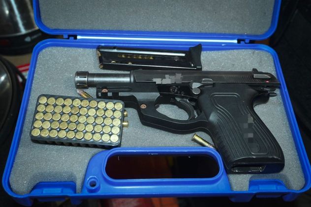 Allanamientos en Córdoba: hay dos detenidos y secuestraron armas, motos y herramientas