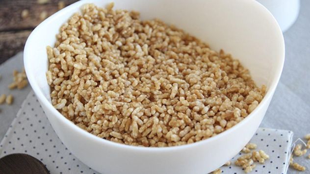 El arroz inflado puede utilizarse en preparaciones dulces o saladas y conservarse durante varios días en un recipiente hermético.