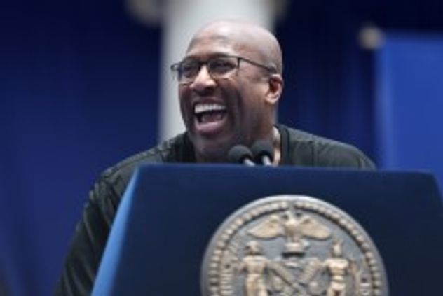 New York Knicks celebró el título de la NBA.La felicidad de Mie Brown, el entrenador del campeón.,