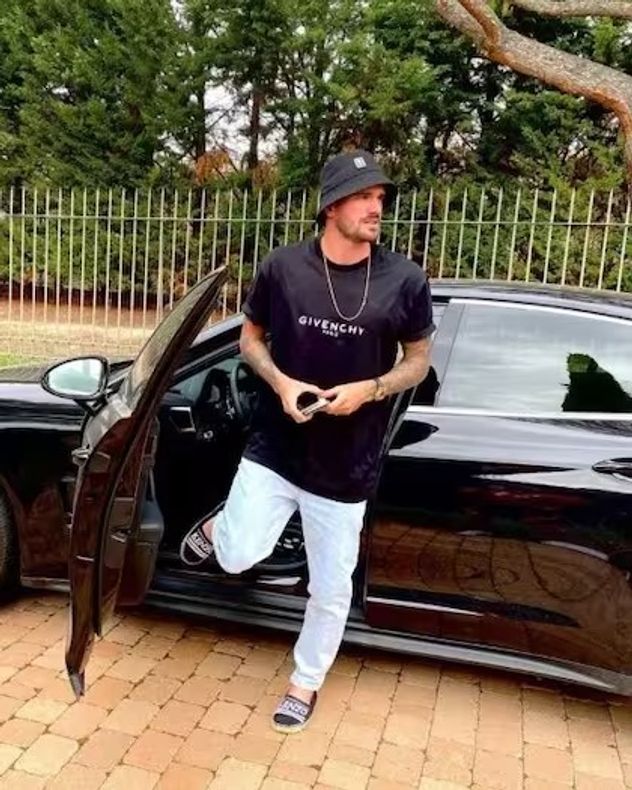 Rodrigo De Paul sorprendió en Miami con un Porsche de lujo valuado en más de 300 mil dólares.