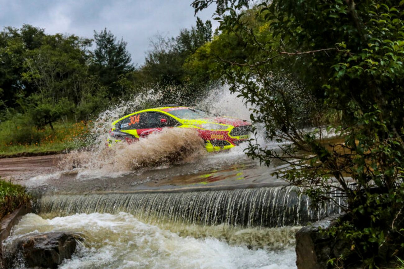 Tras la postergación de una semana, el Rally de San Francisco arranca este viernes con un Superiprime desde las 20.23.