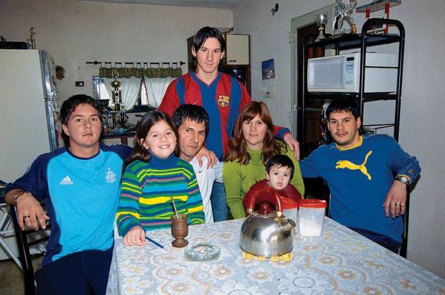 La familia Messi, con Jorge Messi.