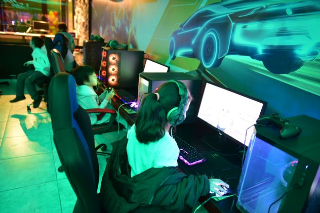 Los salones infantiles para festejos de cumpleaños con temática gamer se han puesto de moda. Lugares como Oasis y Gorila Games se dedican a organizar este tipo de eventos.