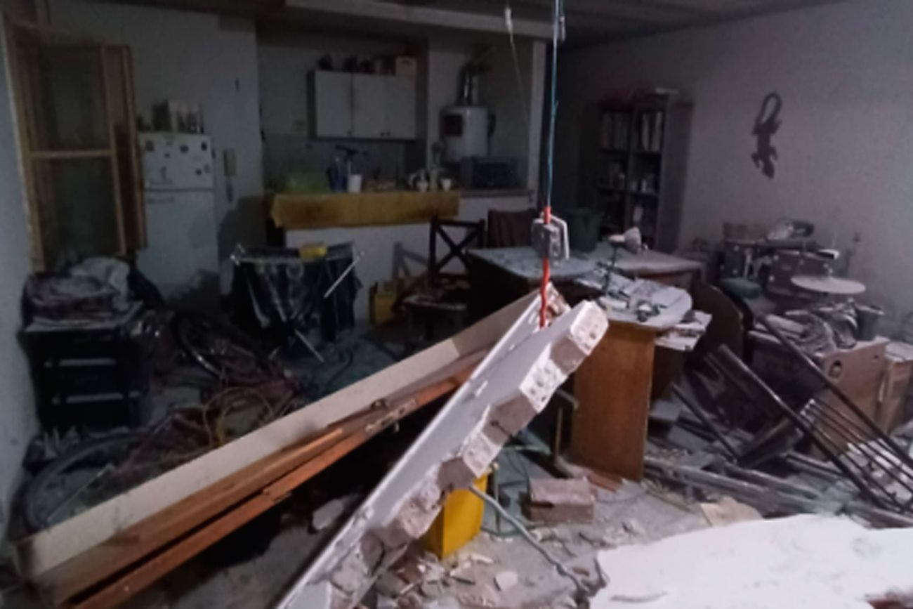 Daños en el lugar. (Policía)