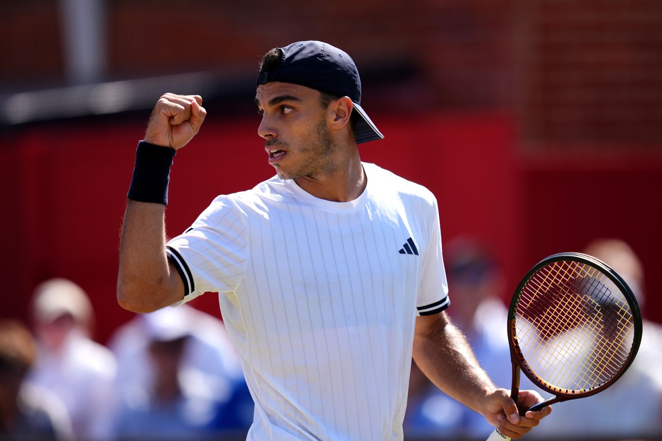 Francisco Cerúndolo avanzó a las semifinales del ATP 500 de Queen's
