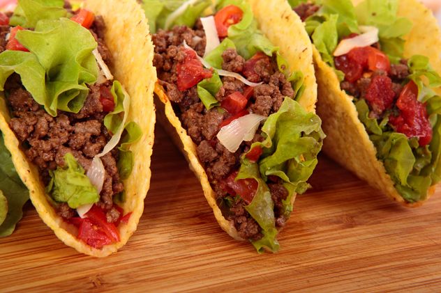 Fácil y rápido: cómo hacer en casa y dejar conegladas las mejores taco burgers.
