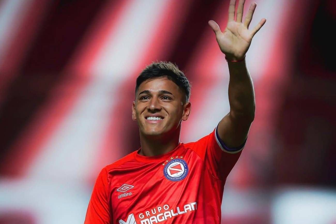 Leandro Lozano, lateral derecho uruguayo de 27 años.