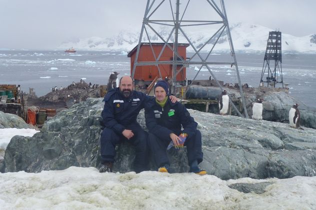 Con Pedro Fernández, el muy querido capitán del buque oceanográfico a Puerto Deseado. Falleció en el Ara San Juan.