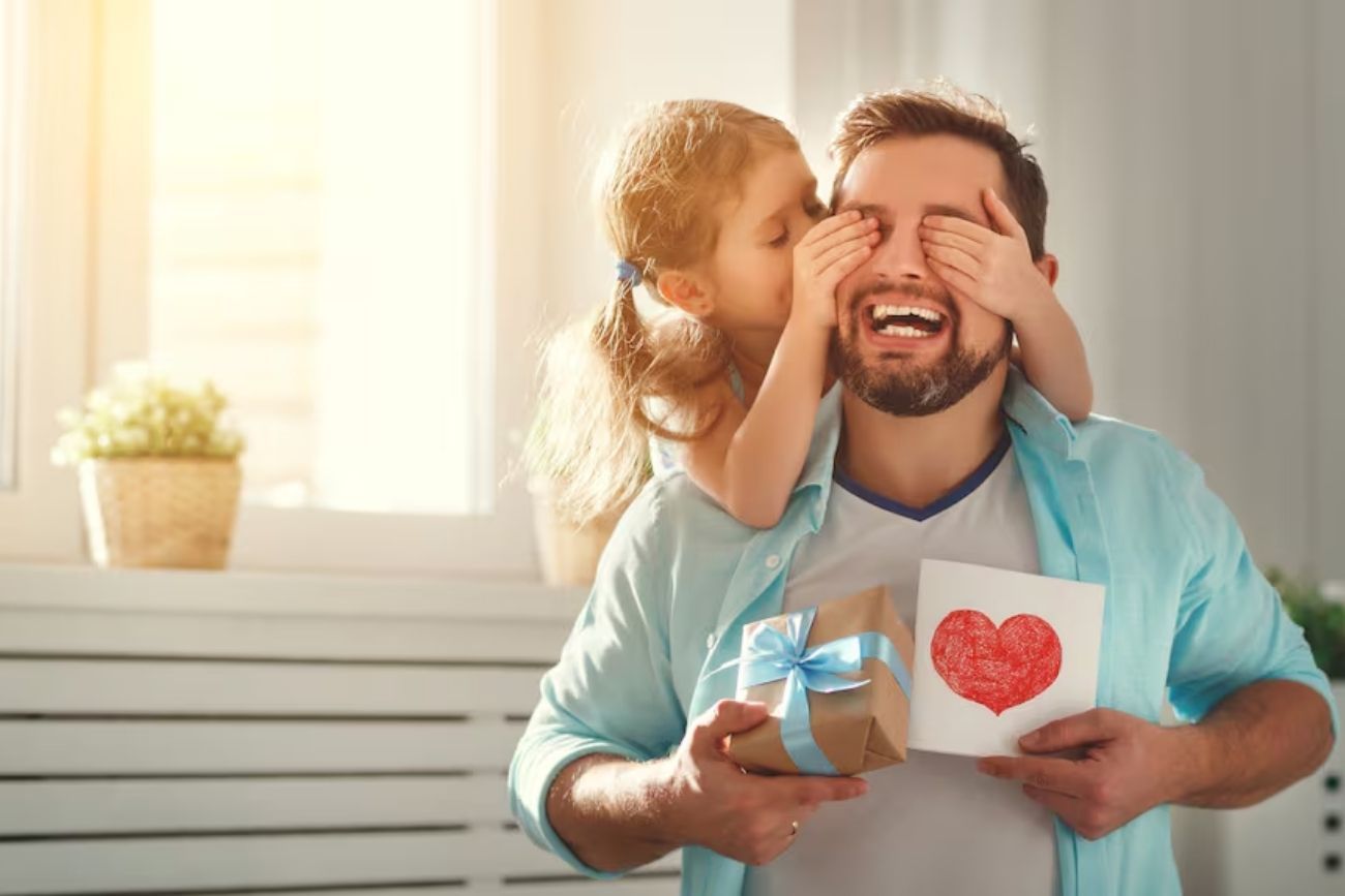 Qué ofertas hay para el Día del Padre en indumentaria y accesorios de aventura.