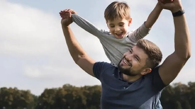 Qué ofertas hay para el Día del Padre en indumentaria y accesorios de aventura.