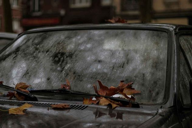 Qué usar para desempañar los vidrios del auto (y por qué funciona). 