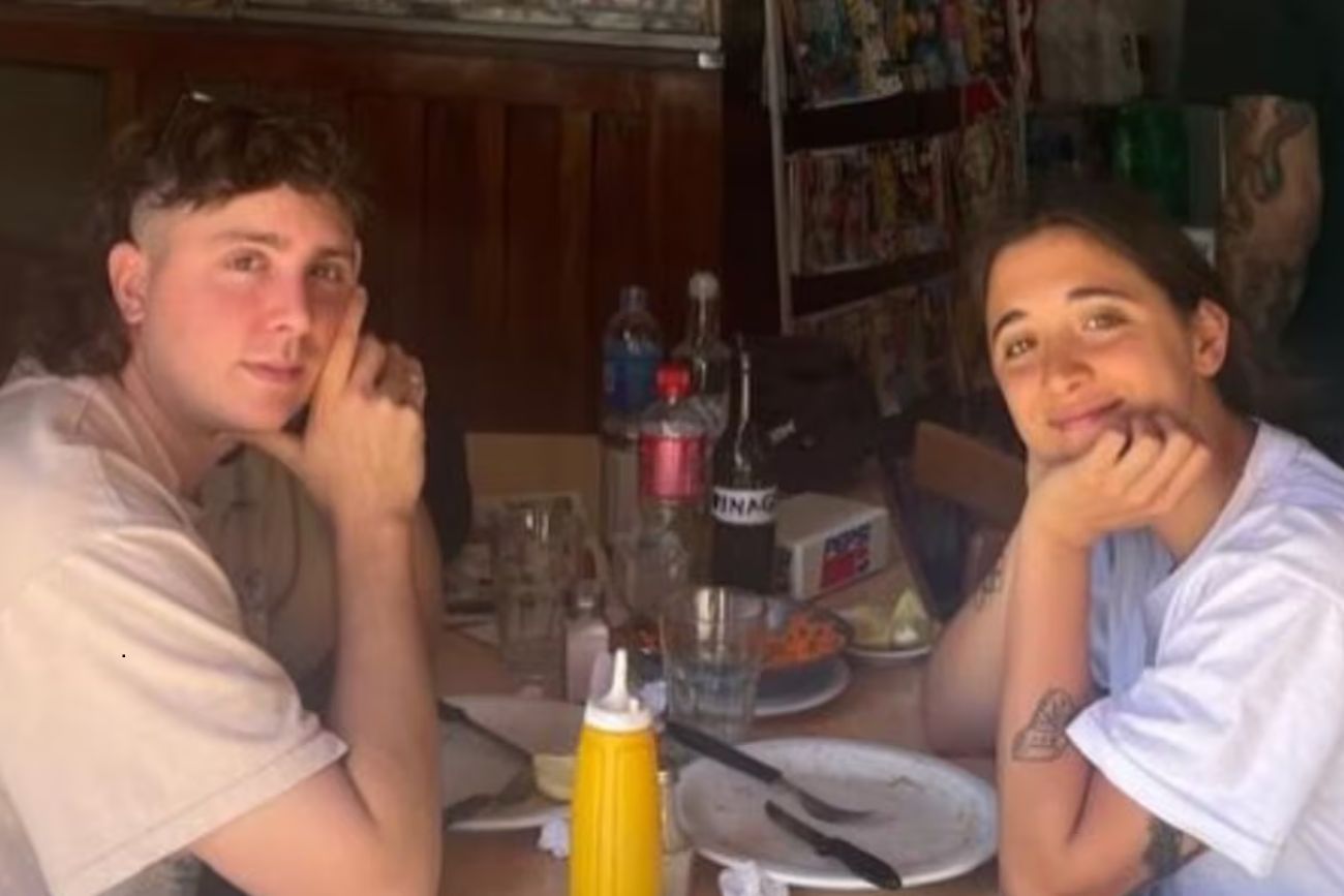"Compañero y maestro": el adiós de la nadadora, Delfina Pignatiello, a Lucas Vignale tras su muerte