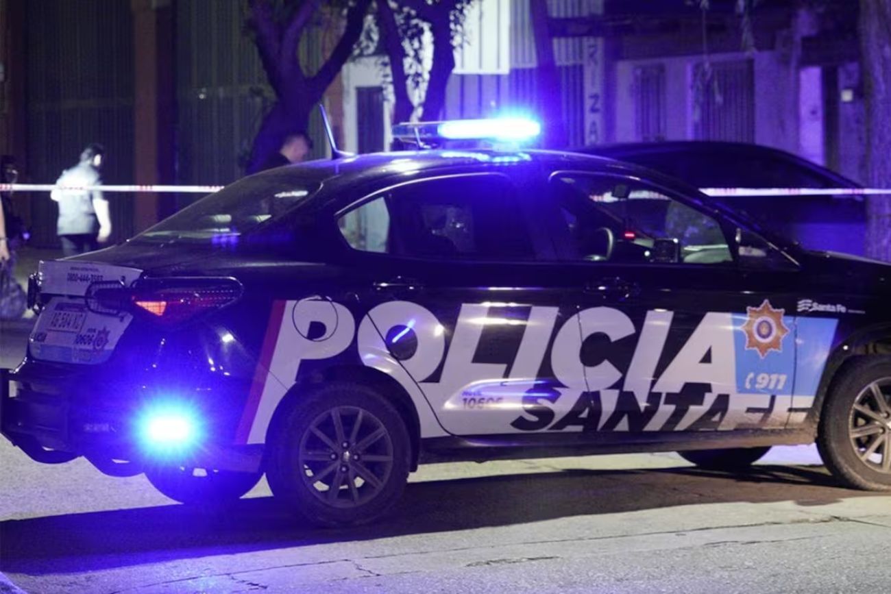 Santa Fe: un niño de 5 años alertó a los vecinos tras el femicidio de su madre y el suicidio de su padre
